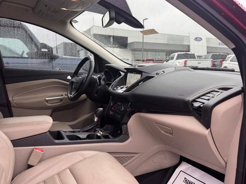 Used 2018 Ford Escape Titanium AWD/4WD image 25