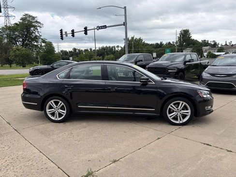 Used 2014 Volkswagen Passat 1.8T SEL Premium FWD image 4