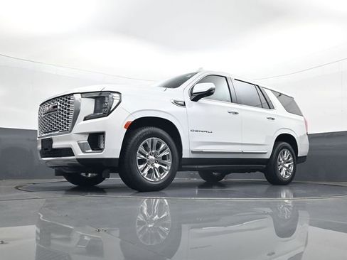 Used 2023 GMC Yukon Denali AWD/4WD image 22