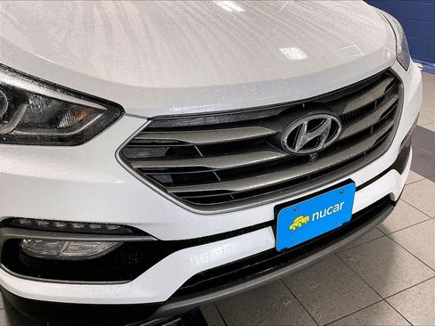 Used 2018 Hyundai Santa Fe Sport FWD image 32