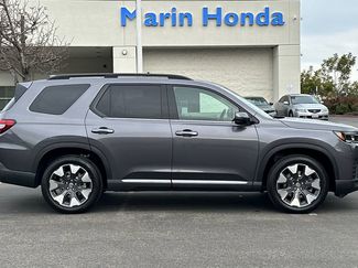New 2026 Honda Pilot Elite video 3