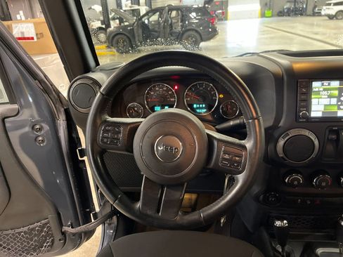 Used 2016 Jeep Wrangler Sport w/ Quick Order Package 24S AWD/4WD image 16