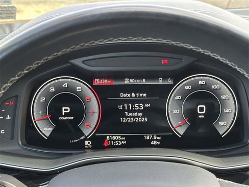 Used 2022 Audi Q8 Prestige image 11