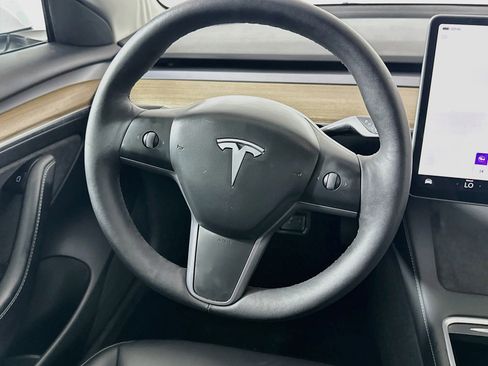 Used 2023 Tesla Model 3 Standard Range RWD image 17