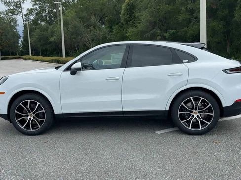 New 2025 Porsche Cayenne Coupe image 5