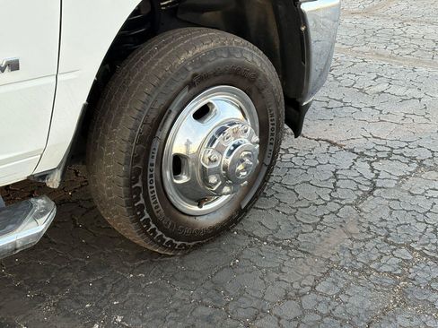 Used 2024 RAM 3500 Big Horn image 9