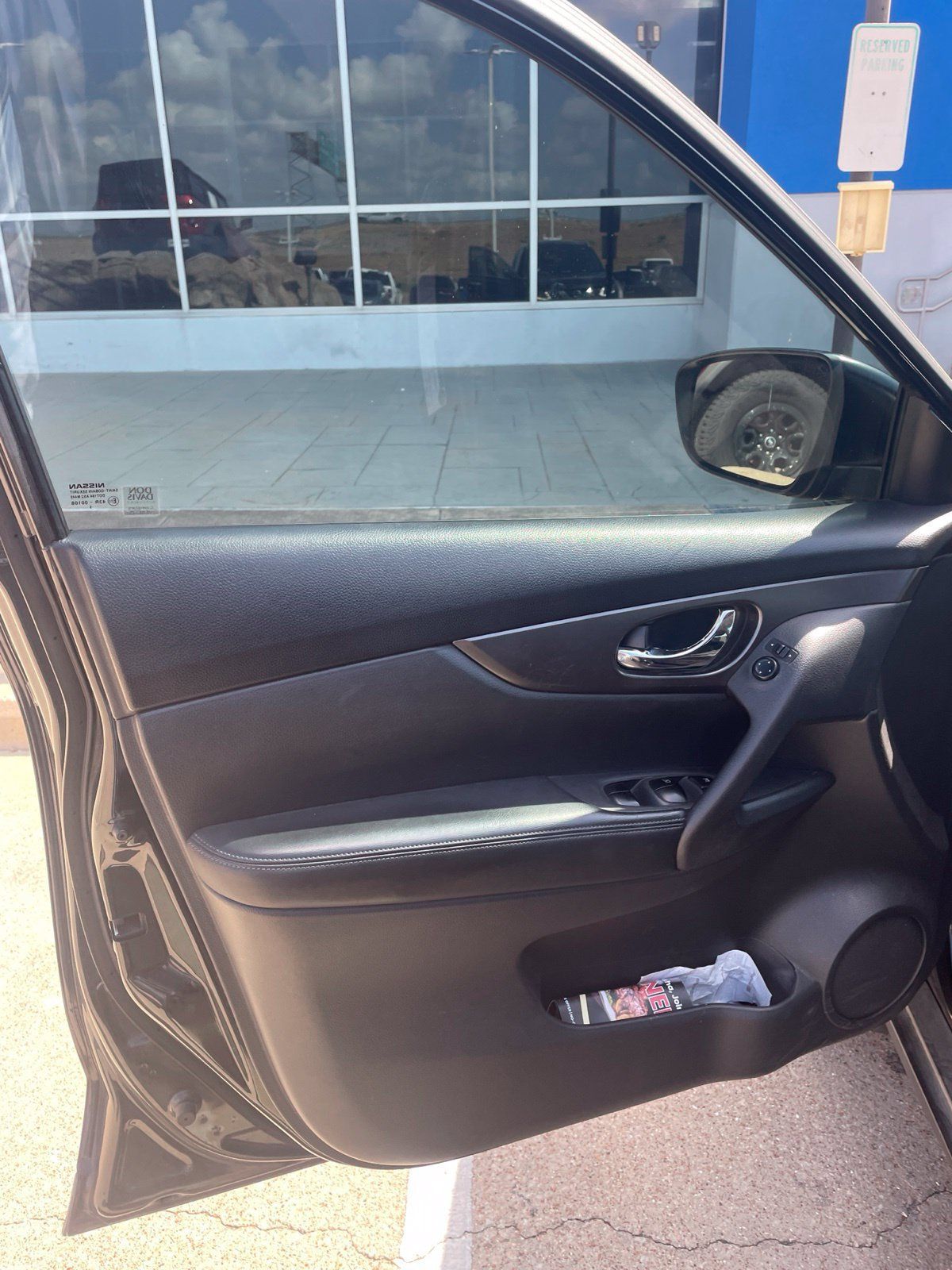 Used 2016 Nissan Rogue SV FWD image 15