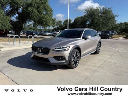 New 2026 Volvo V60 B5 Cross Country Ultra w/ Protection Package Premier