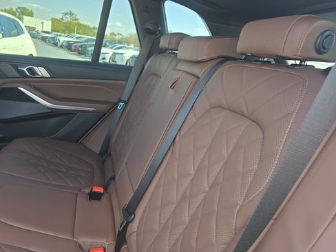 New 2026 BMW X5 sDrive40i w/ M Sport Package image 9