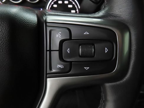 Used 2019 Chevrolet Silverado 1500 LTZ AWD/4WD image 14
