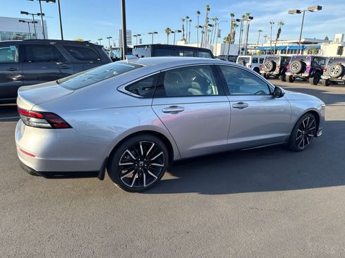 Used 2024 Honda Accord Touring image 10