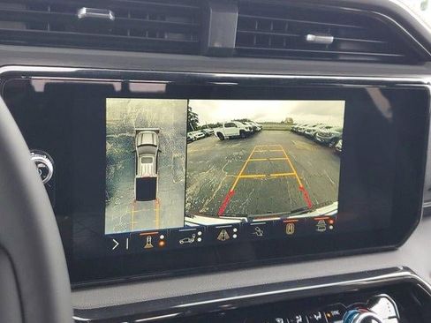 New 2026 GMC Sierra 1500 AT4 w/ Technology Package AWD/4WD image 29
