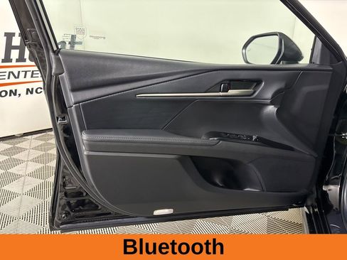 Used 2025 Toyota Camry XSE image 9