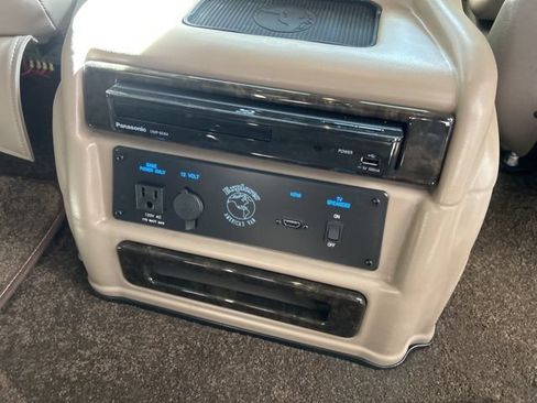 New 2026 Chevrolet Express 2500 w/ Driver Convenience Package RWD image 38