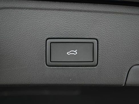 New 2026 Volkswagen Atlas Cross Sport SEL image 21