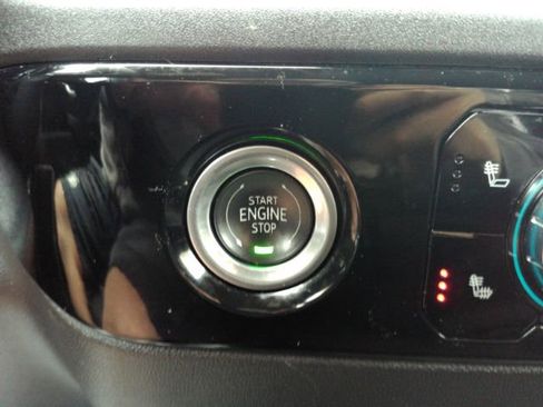 Used 2024 GMC Sierra 1500 SLE image 42