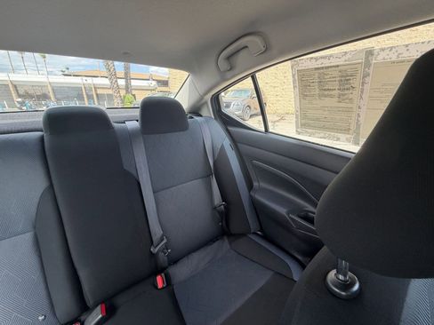 Used 2025 Nissan Versa SV FWD image 35