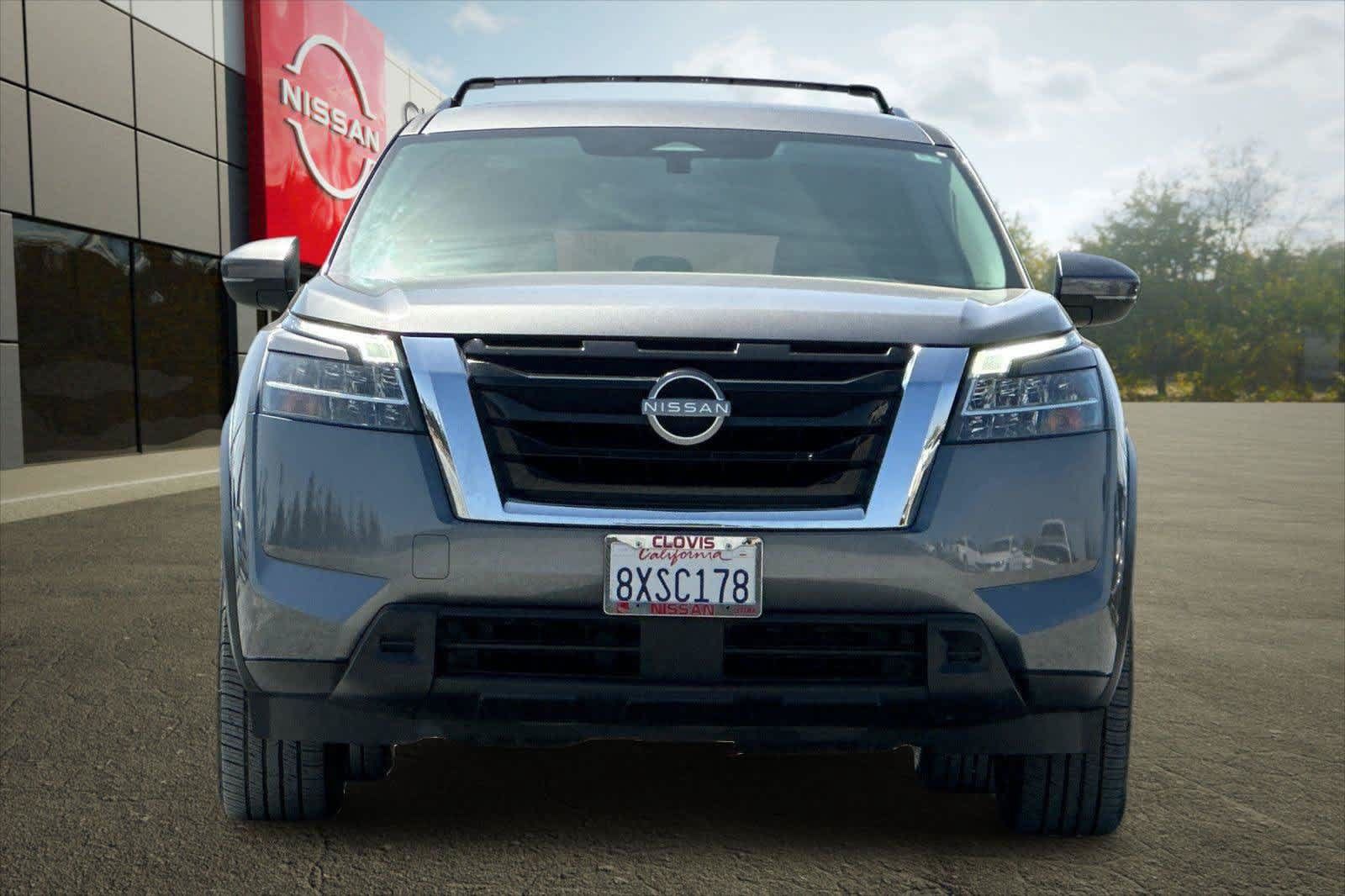 Certified 2022 Nissan Pathfinder SV FWD image 11