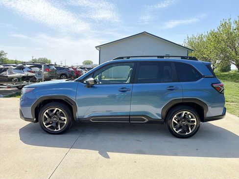 Used 2025 Subaru Forester Limited w/ Popular Package #1 AWD/4WD image 3