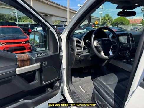 Used 2020 Ford F150 Lariat w/ Equipment Group 502A Luxury AWD/4WD image 20