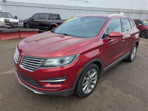 Used 2017 Lincoln MKC Select w/ Lincoln MKC Climate Package image 3