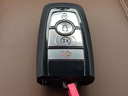 Used 2024 Ford Bronco Sport Outer Banks w/ Tech Package image 32