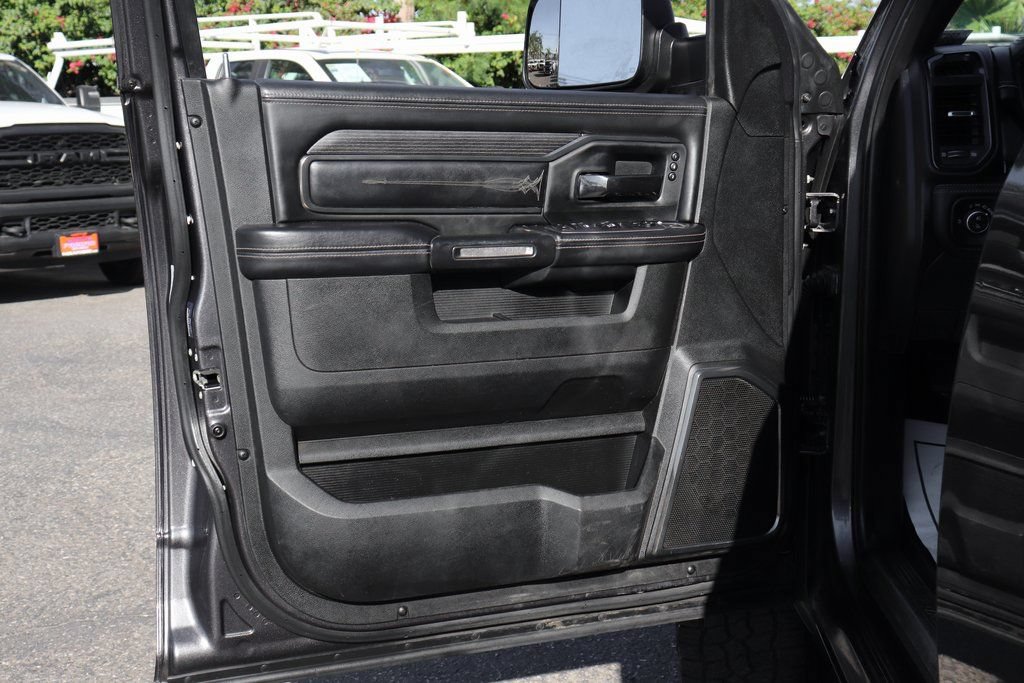 Used 2022 RAM 2500 Limited w/ Night Edition AWD/4WD image 18