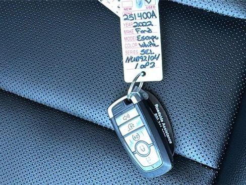 Certified 2022 Ford Escape SEL image 31