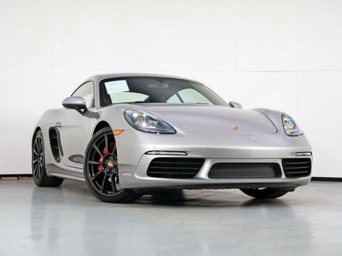 Used 2018 Porsche 718 Cayman S w/ Sport Chrono Package image 44
