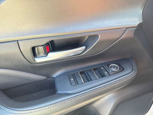 Used 2024 Toyota Grand Highlander XLE image 32