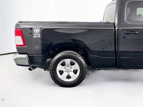 Used 2022 RAM 1500 Big Horn AWD/4WD image 40