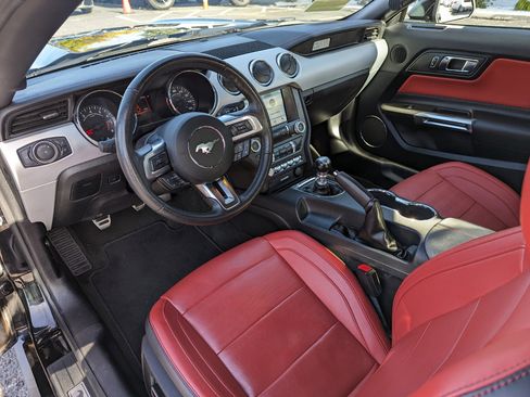 Used 2017 Ford Mustang GT Premium image 13
