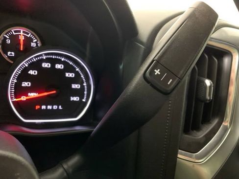 Used 2020 Chevrolet Silverado 1500 RST AWD/4WD image 35