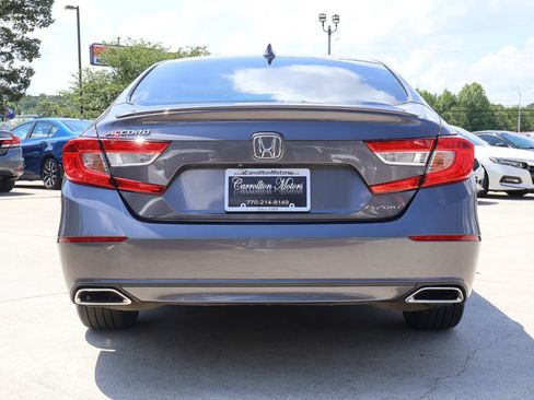 Used 2018 Honda Accord Sport image 5