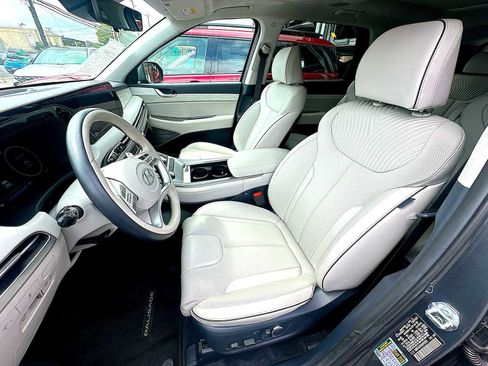 Used 2025 Hyundai Palisade Calligraphy image 5