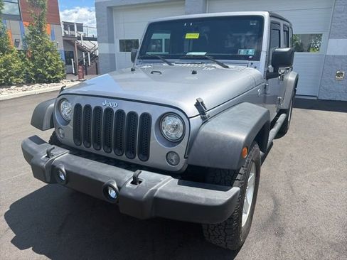 Used 2017 Jeep Wrangler Unlimited Sport w/ Quick Order Package 24S AWD/4WD image 2
