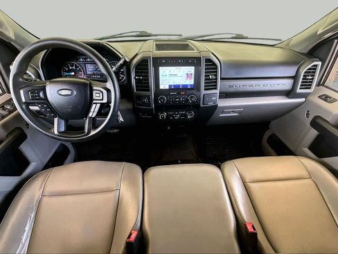 Used 2021 Ford F250 XL w/ STX Appearance Package AWD/4WD image 13