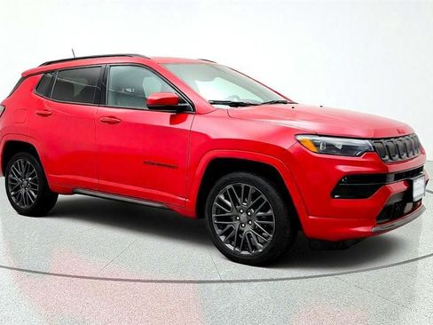 Used 2022 Jeep Compass Limited w/ (RED) Package AWD/4WD image 3