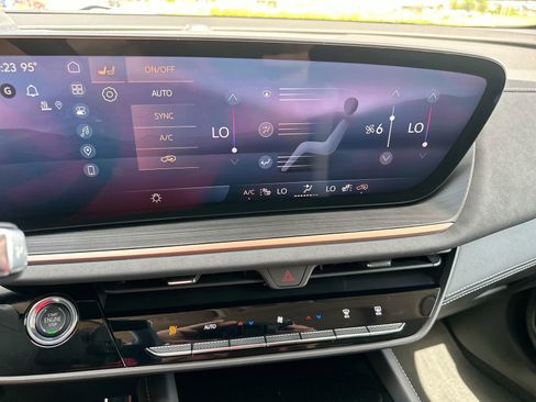 New 2025 Buick Envision Sport Touring image 19