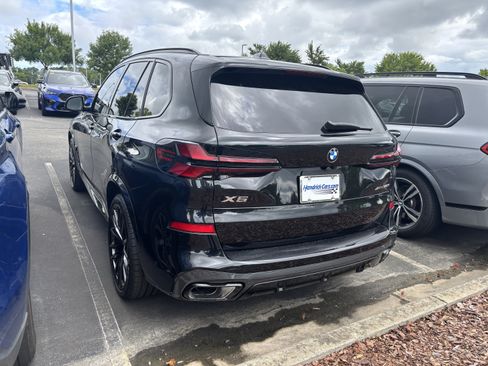Used 2026 BMW X5 xDrive40i w/ M Sport Package AWD/4WD image 14