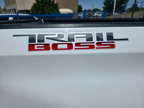 Used 2023 Chevrolet Silverado 1500 Custom Trail Boss AWD/4WD image 8
