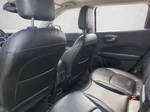 Used 2019 Jeep Compass Limited image 15
