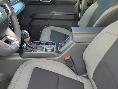 New 2025 Ford Bronco 4-Door image 21