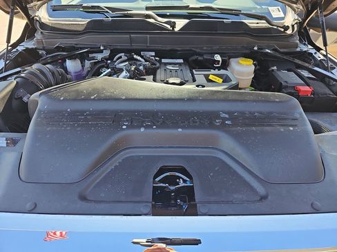 New 2025 RAM 2500 Laramie image 32