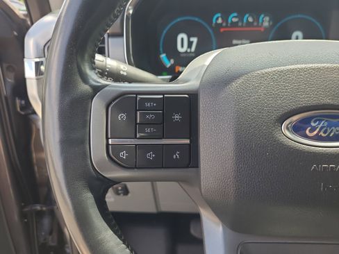 Used 2021 Ford F150 Lariat RWD image 22