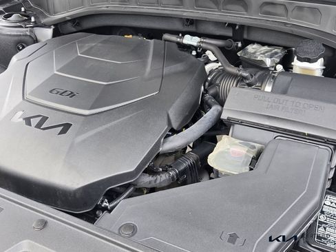 Certified 2024 Kia Telluride S FWD image 18