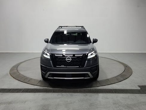 Used 2024 Nissan Pathfinder Rock Creek AWD/4WD image 2