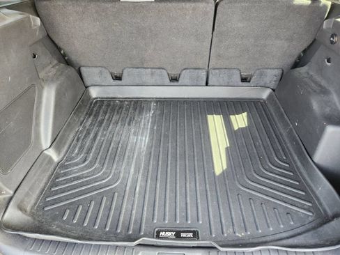 Used 2016 Ford Escape Titanium w/ Equipment Group 301A AWD/4WD image 10