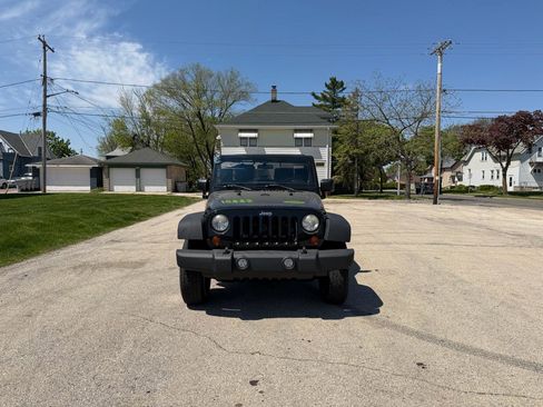 Used 2012 Jeep Wrangler Sport AWD/4WD image 2