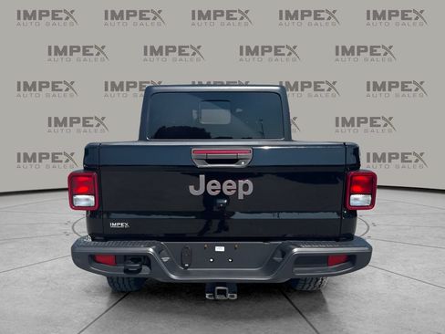 Used 2020 Jeep Gladiator Sport w/ Quick Order Package 24S AWD/4WD image 4
